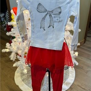 Girl Carter Holiday outfit Size 5
